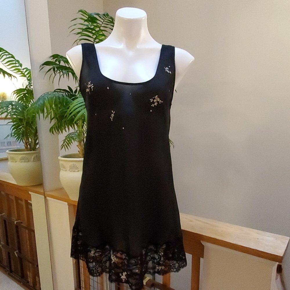 VICTORIA'S SECRET Collection Black Crepe Chemise S